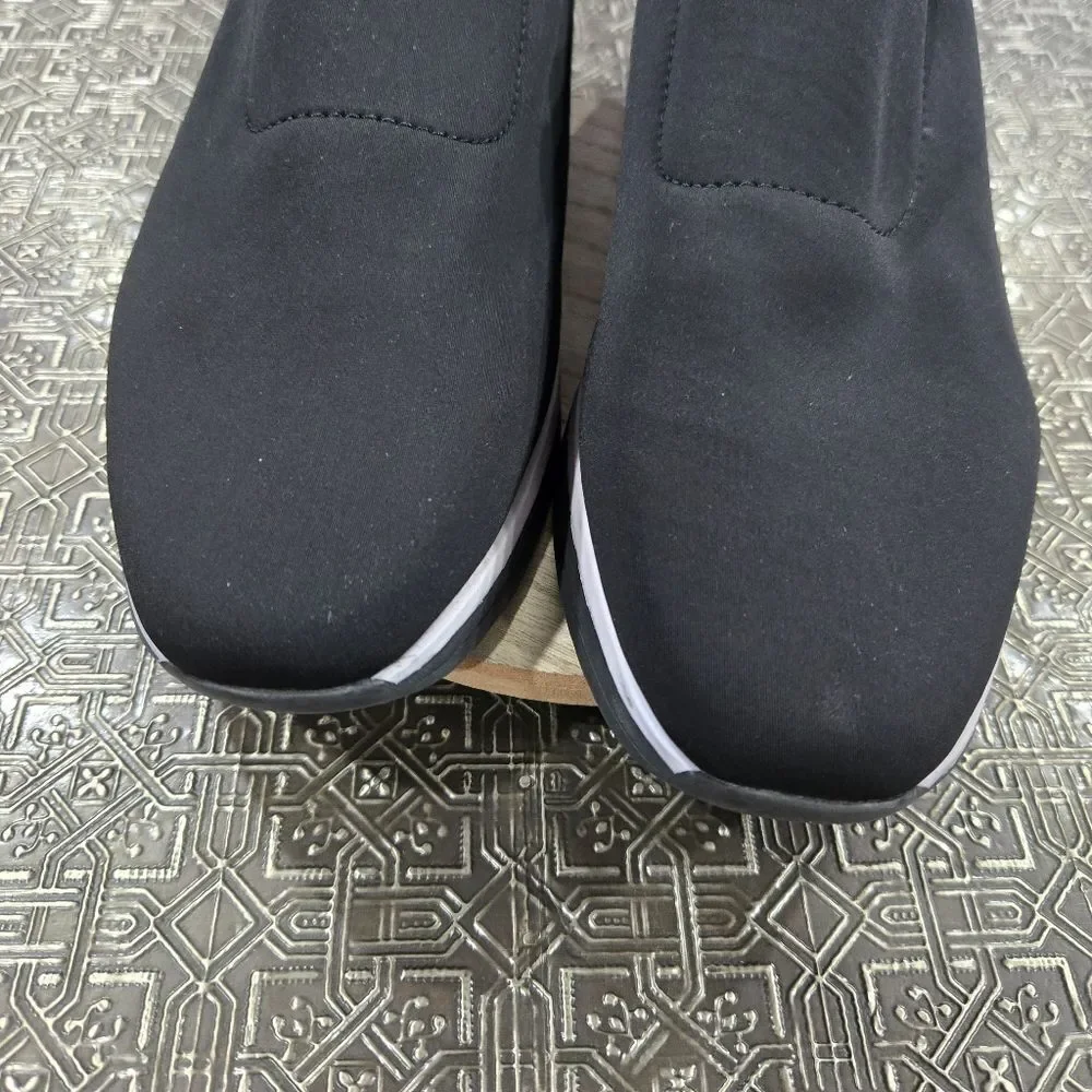 🐢 Louise et Cie | Beauvais Slip-On Size 8 Like New